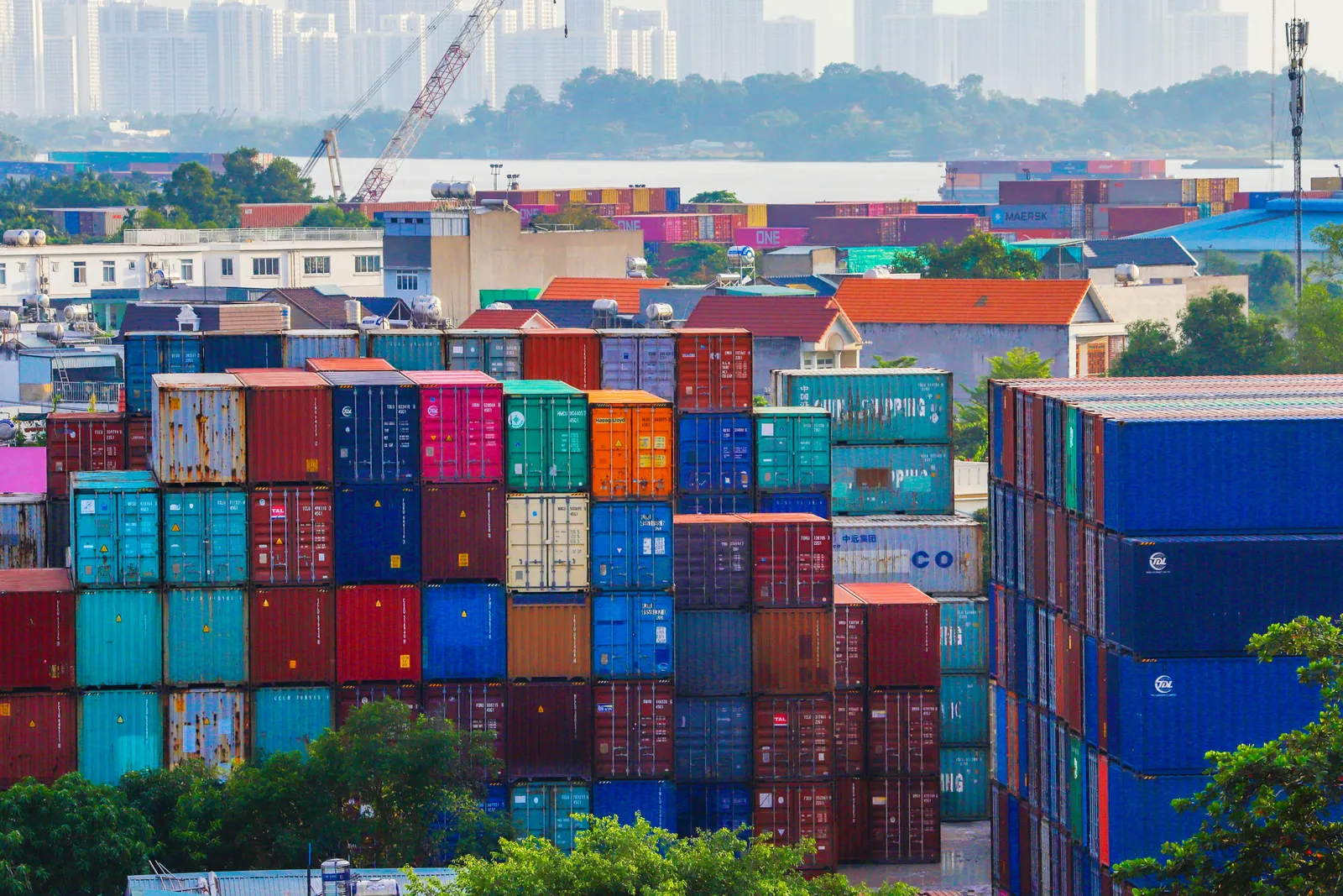 Diverse Container als Symboldbild für Linux-Container bzw ddev Container